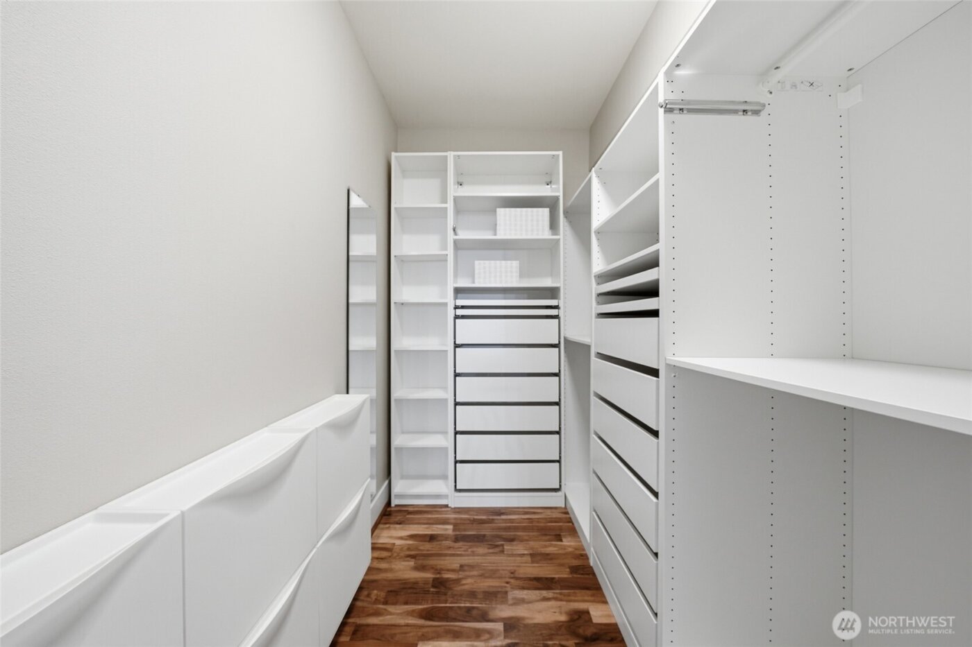 1704 25th Avenue NE, Issaquah, WA 98029