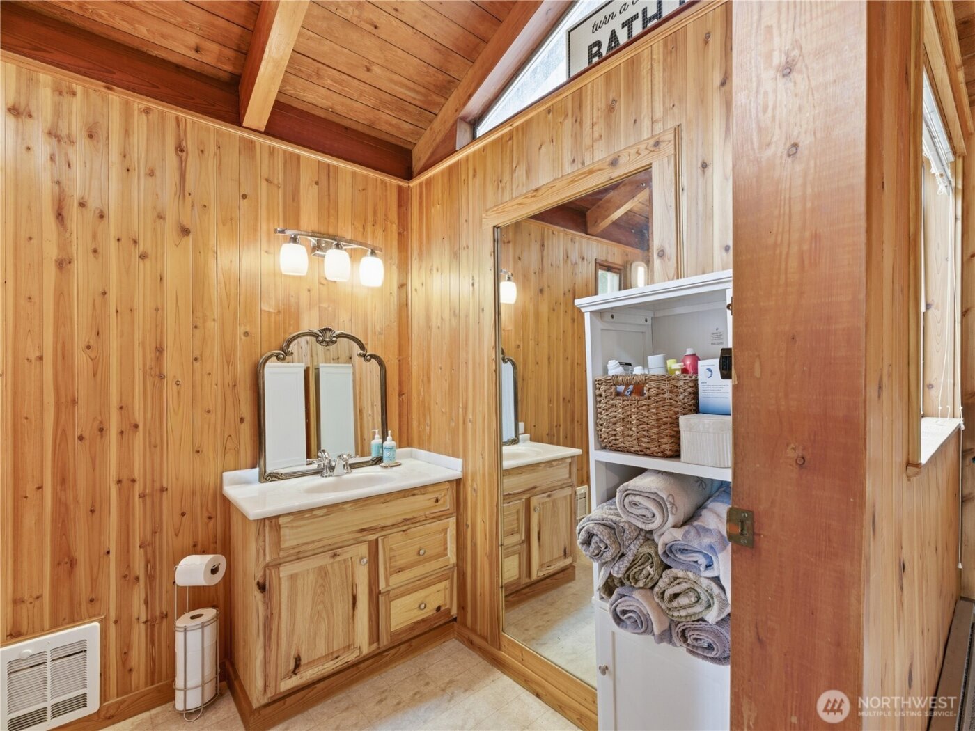 9606 Entiat River Road , Entiat, WA 98822