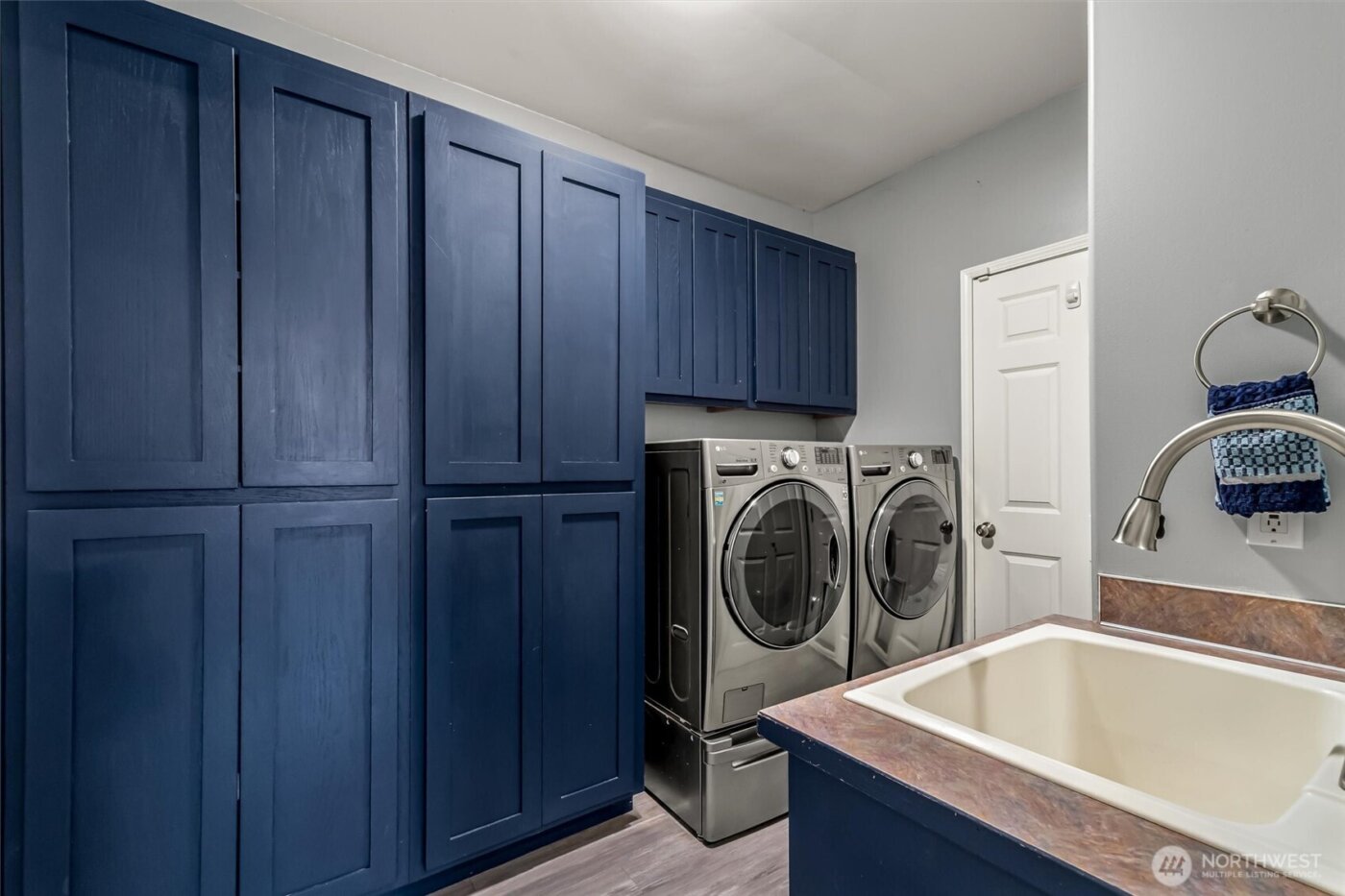 13718 58th Street SE, Snohomish, WA 98290-9404