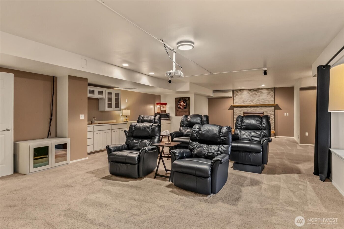 13718 58th Street SE, Snohomish, WA 98290-9404