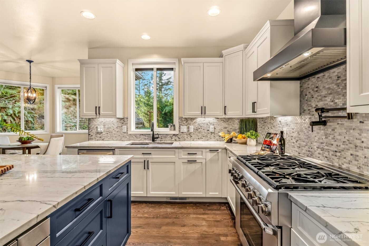 13718 58th Street SE, Snohomish, WA 98290-9404