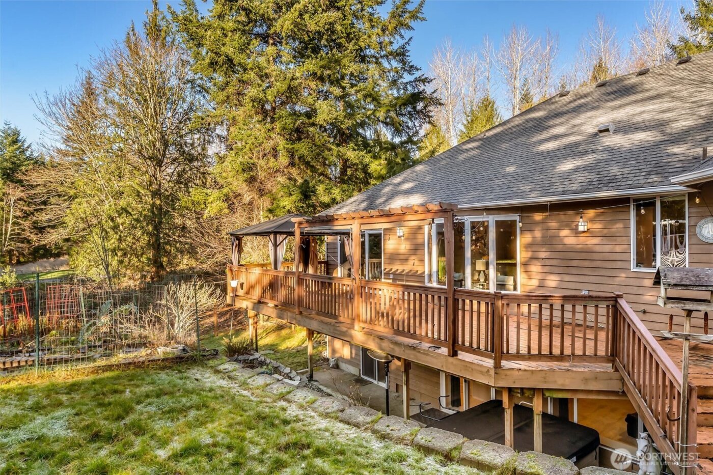 13718 58th Street SE, Snohomish, WA 98290-9404