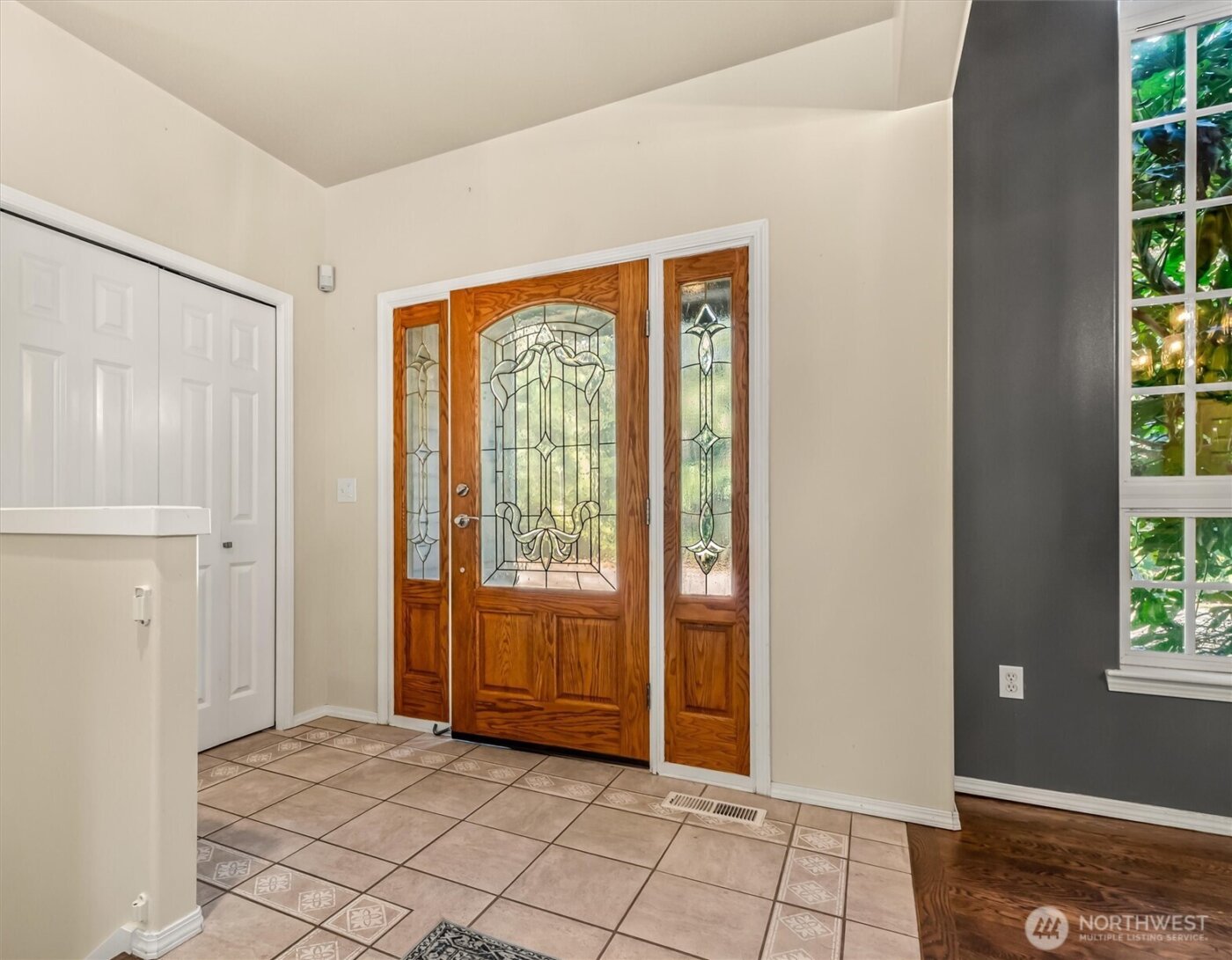 13718 58th Street SE, Snohomish, WA 98290-9404