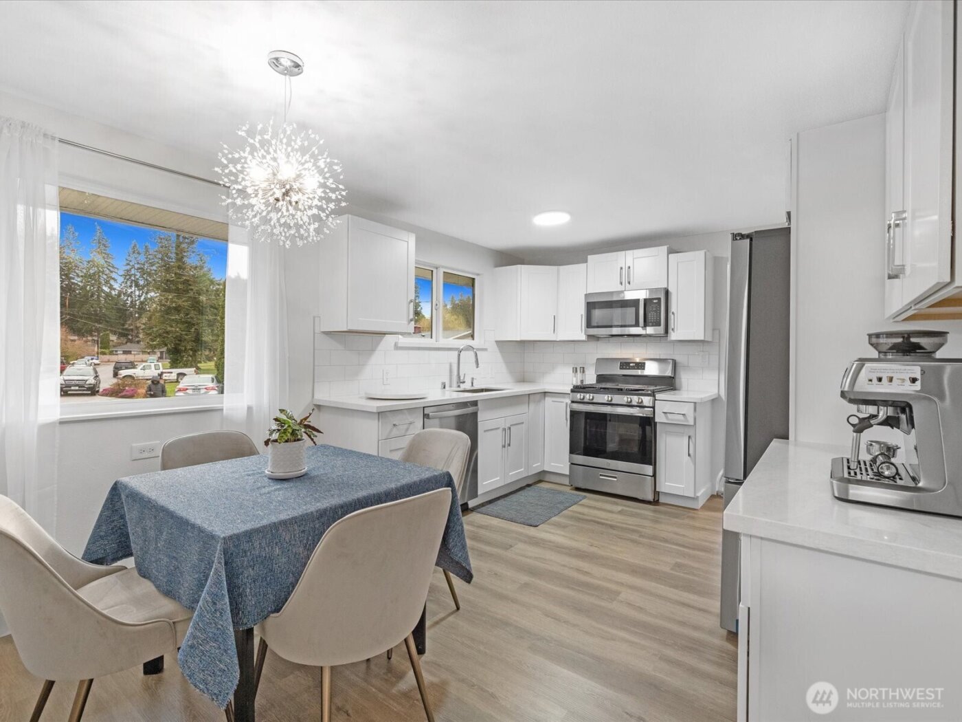 1615 N 196th Place , Shoreline, WA 98133