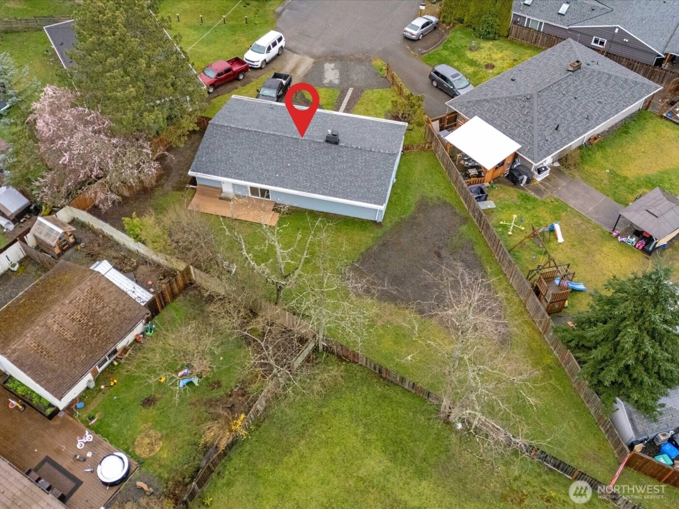 1615 N 196th Place , Shoreline, WA 98133