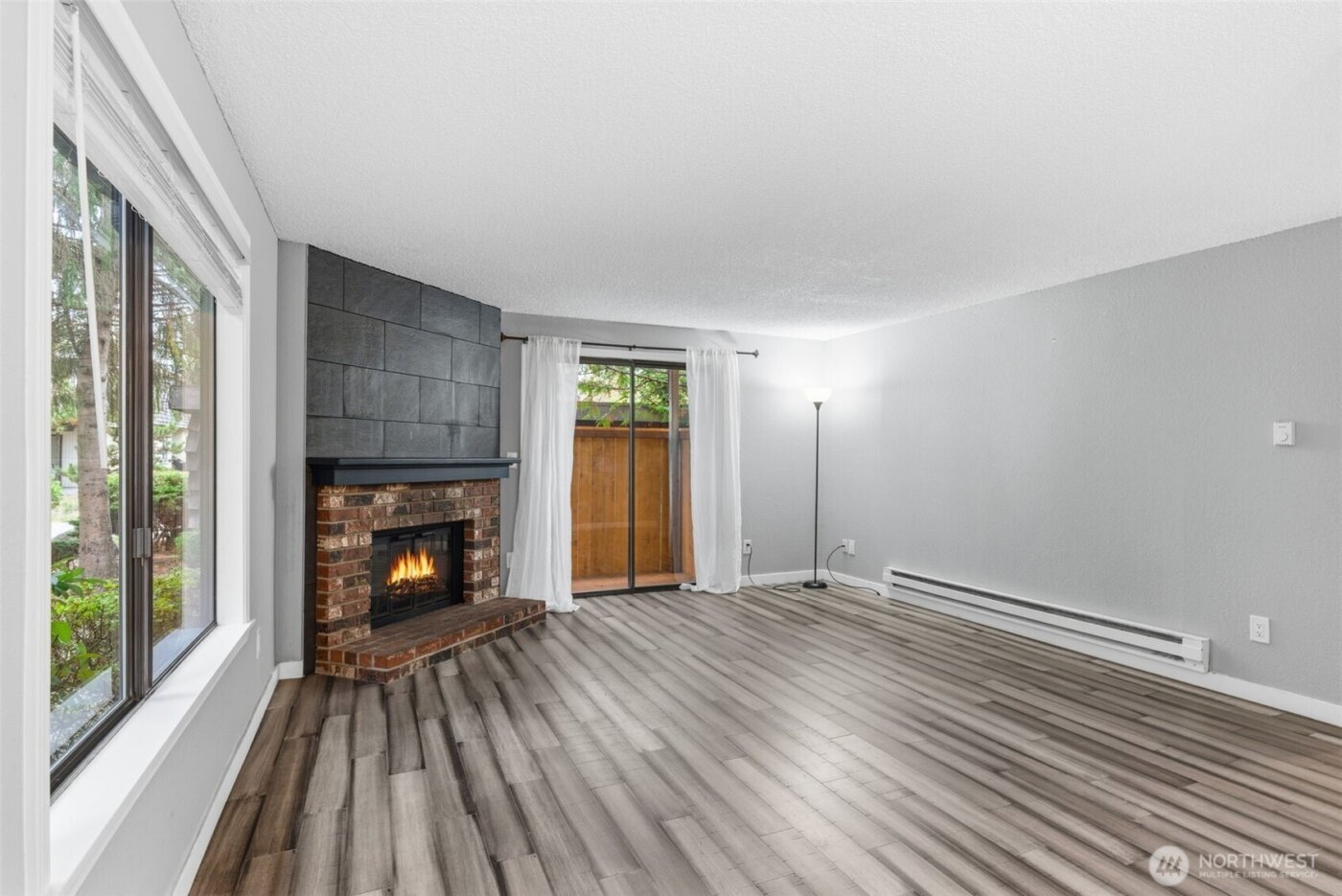 8621 25th Avenue SW #B, Seattle, WA 98106