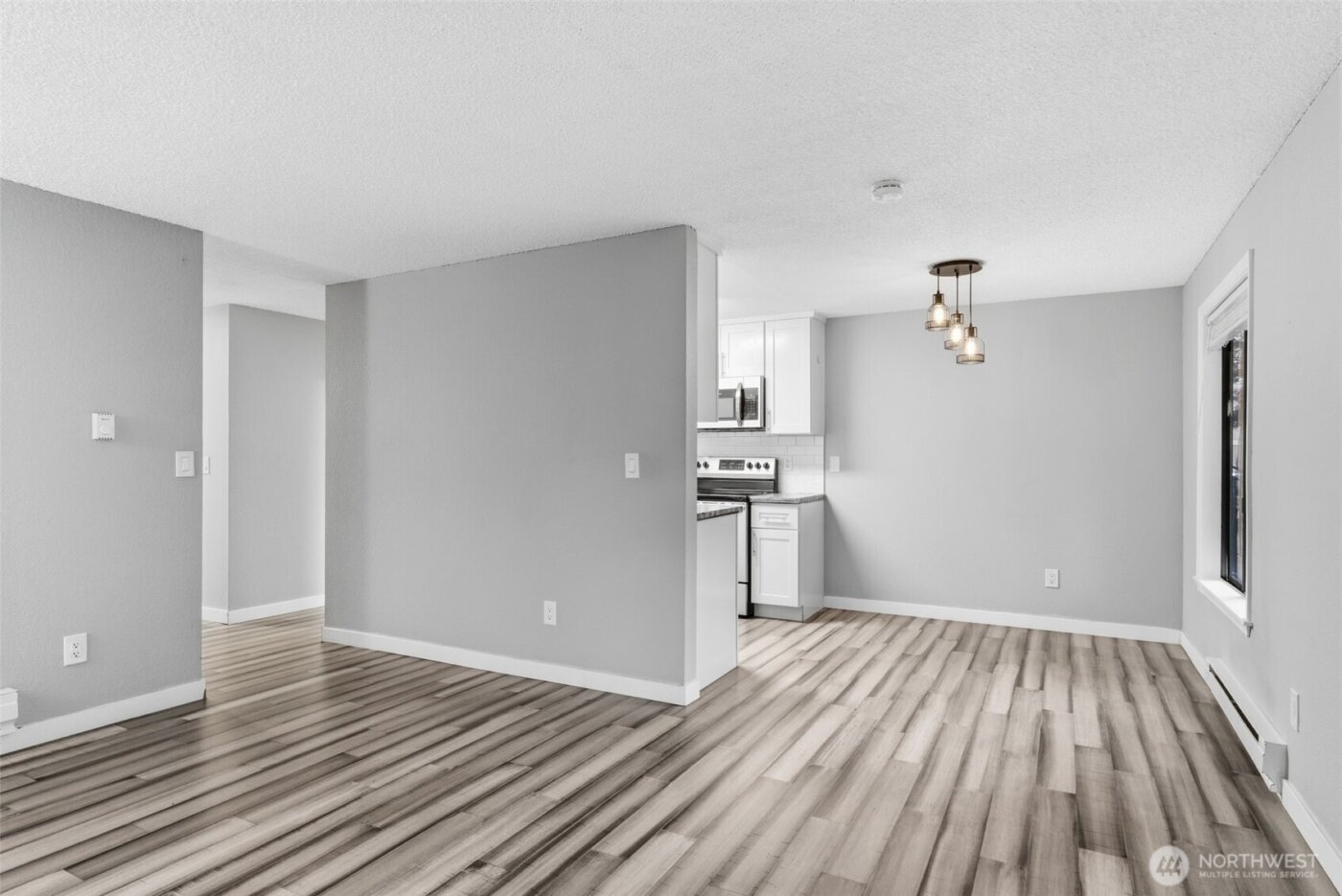 8621 25th Avenue SW #B, Seattle, WA 98106