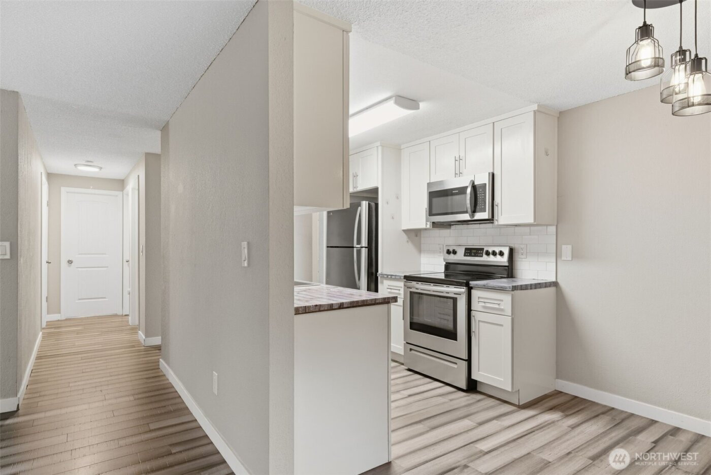 8621 25th Avenue SW #B, Seattle, WA 98106