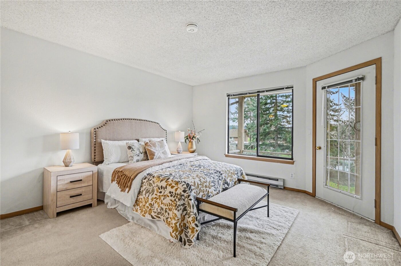 23001 Lakeview Dr #302, Mountlake Terrace, WA 98043-2361