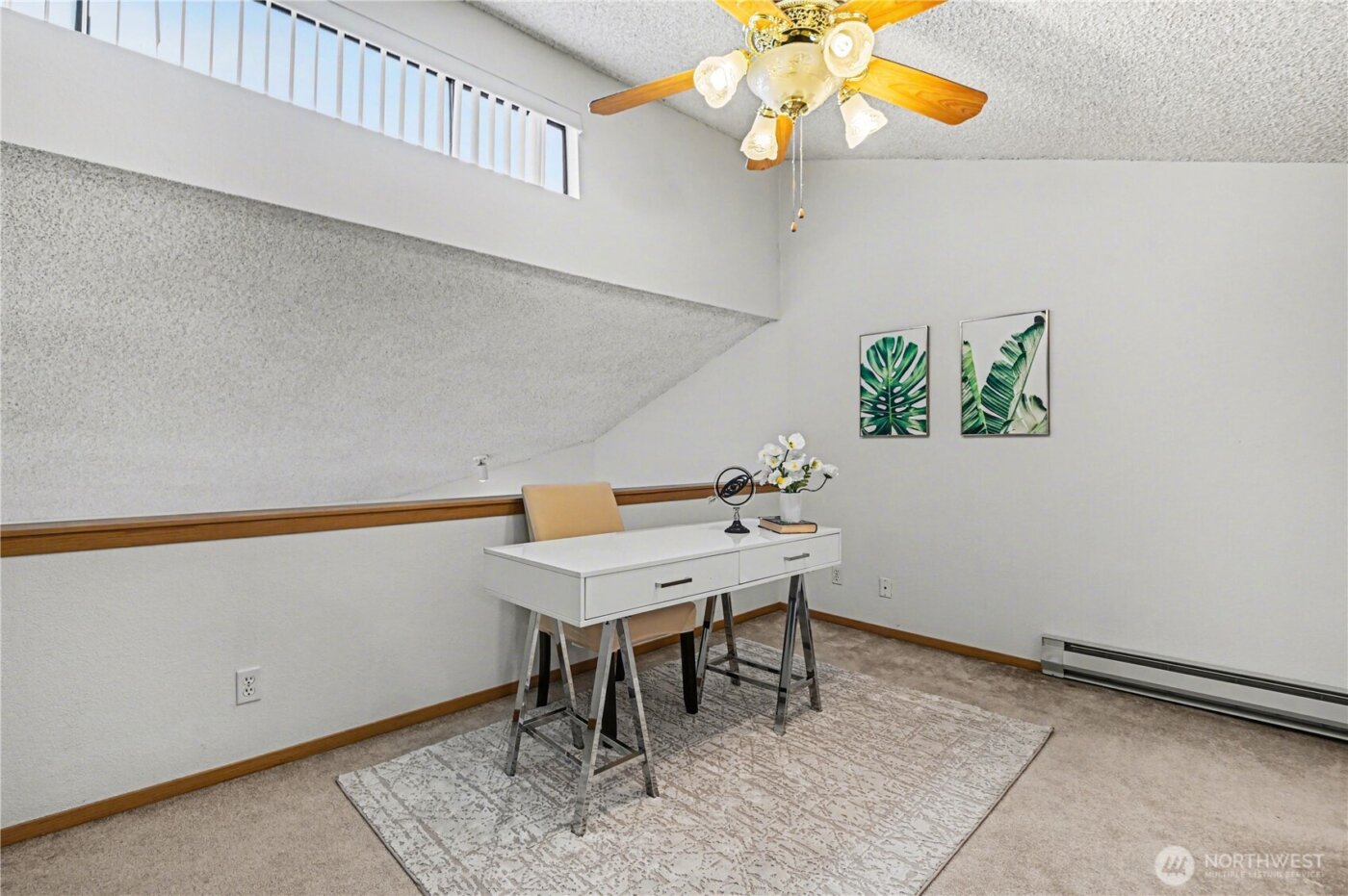 23001 Lakeview Dr #302, Mountlake Terrace, WA 98043-2361