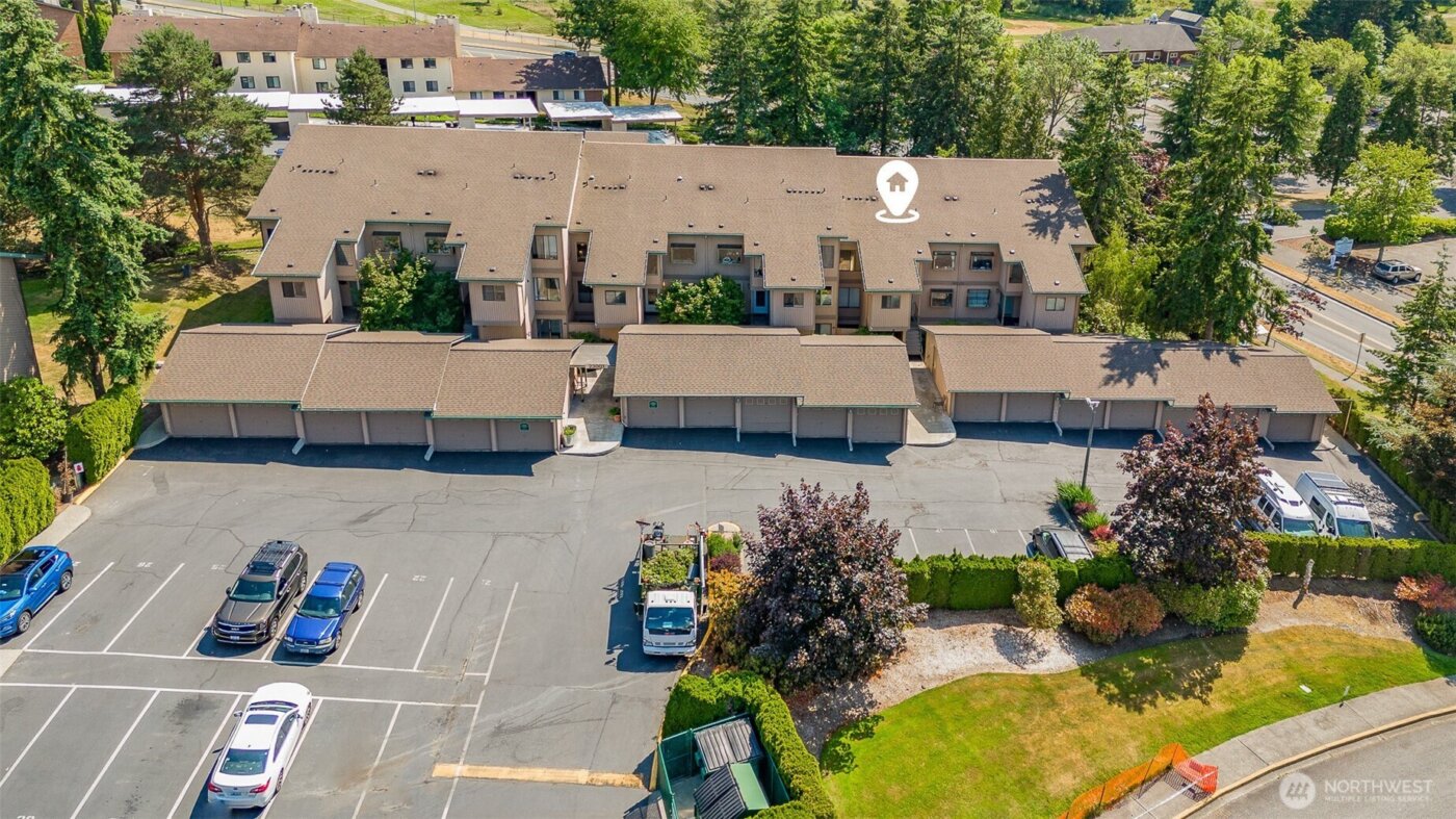 23001 Lakeview Dr #302, Mountlake Terrace, WA 98043-2361