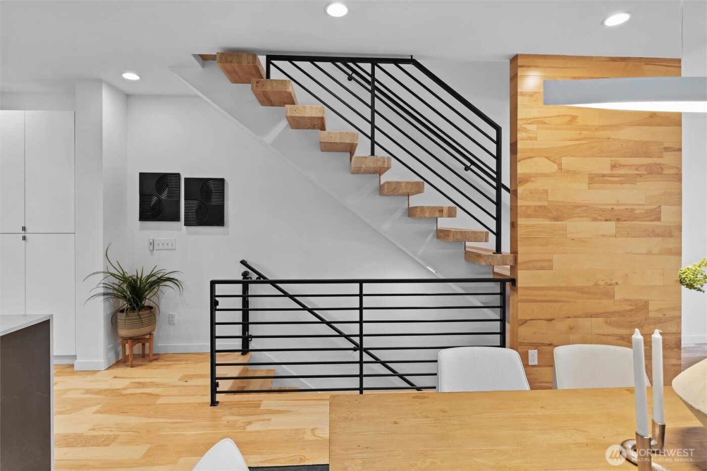 3609 N Whitman Ave , Seattle, WA 98103