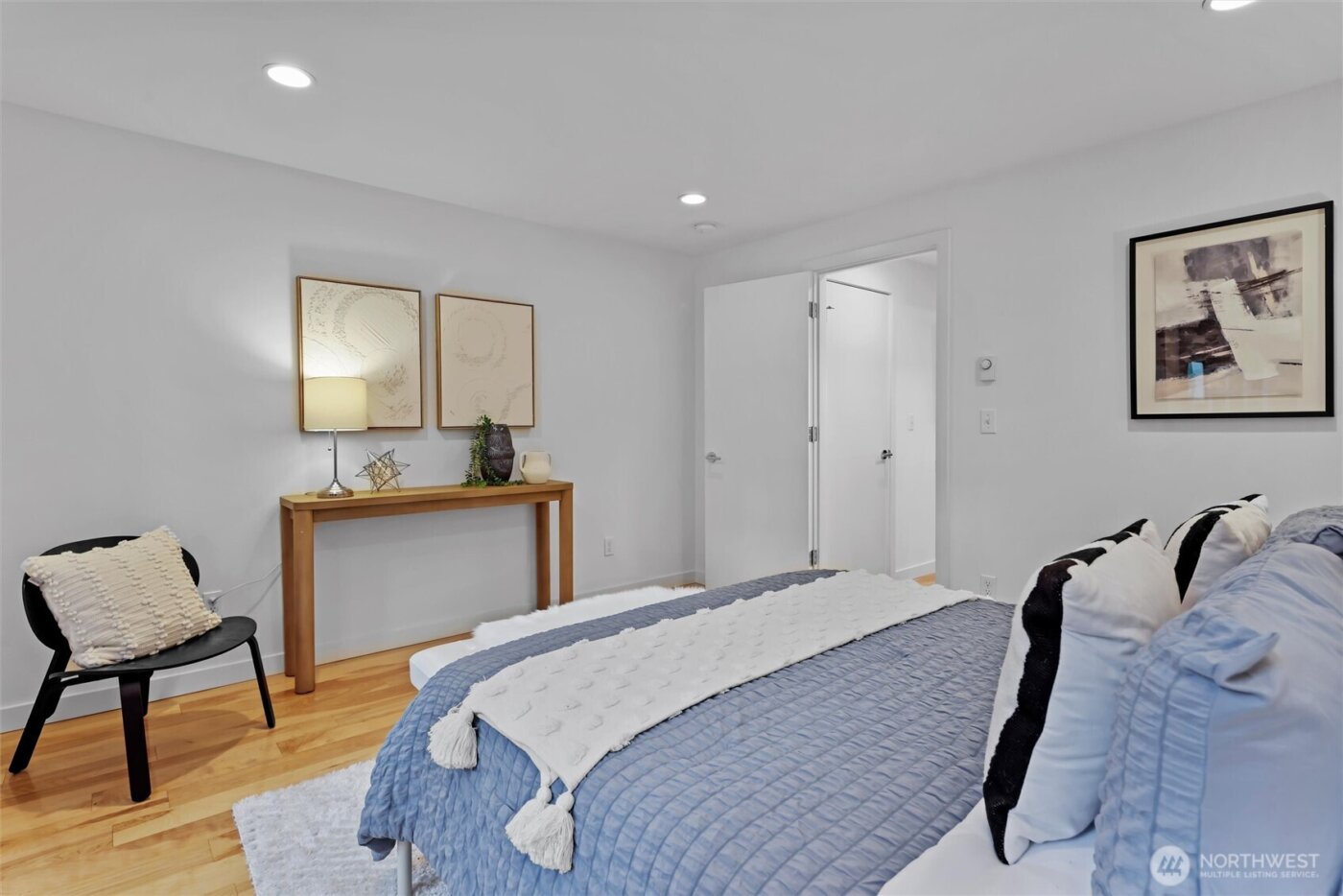 3609 N Whitman Ave , Seattle, WA 98103