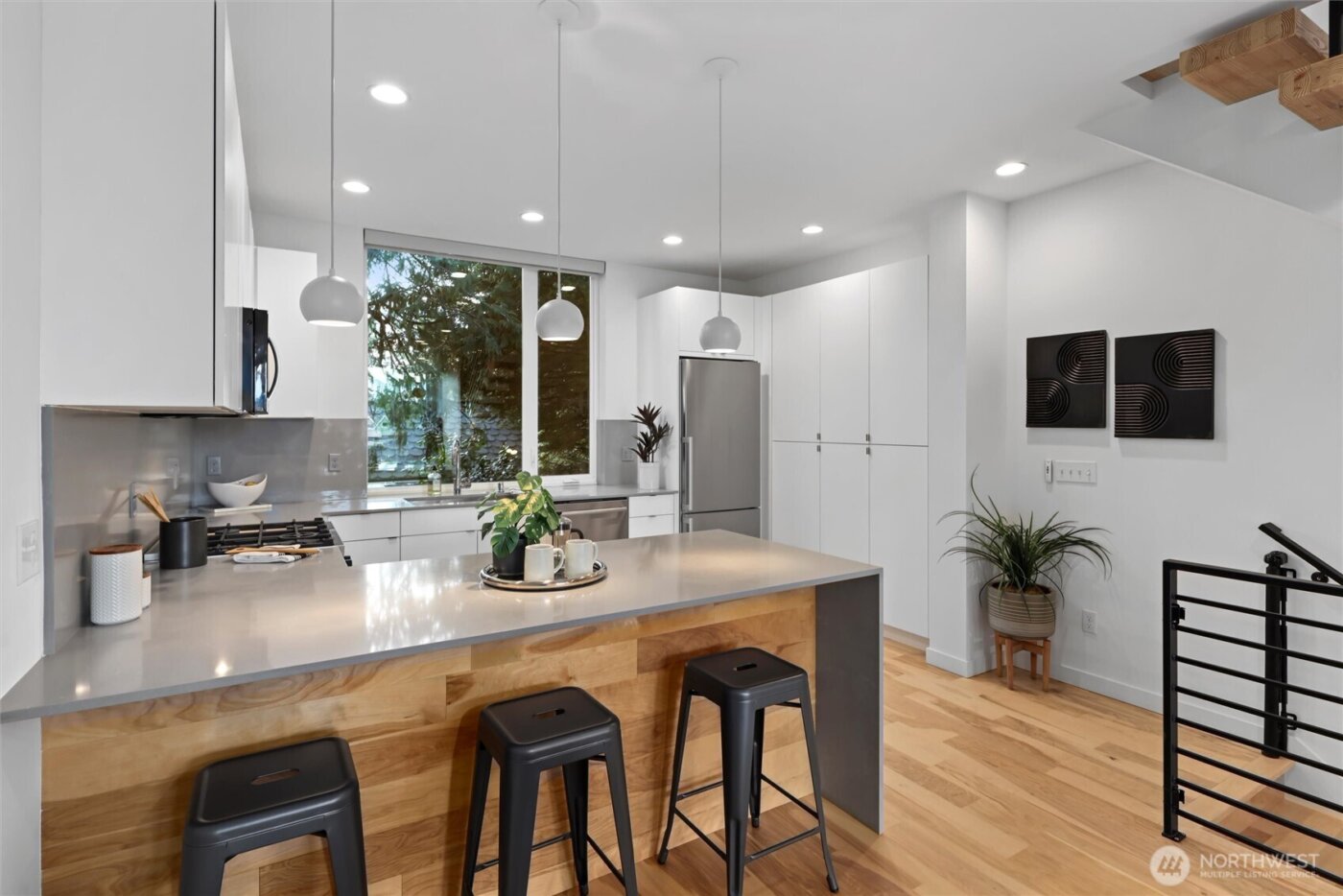 3609 N Whitman Ave , Seattle, WA 98103