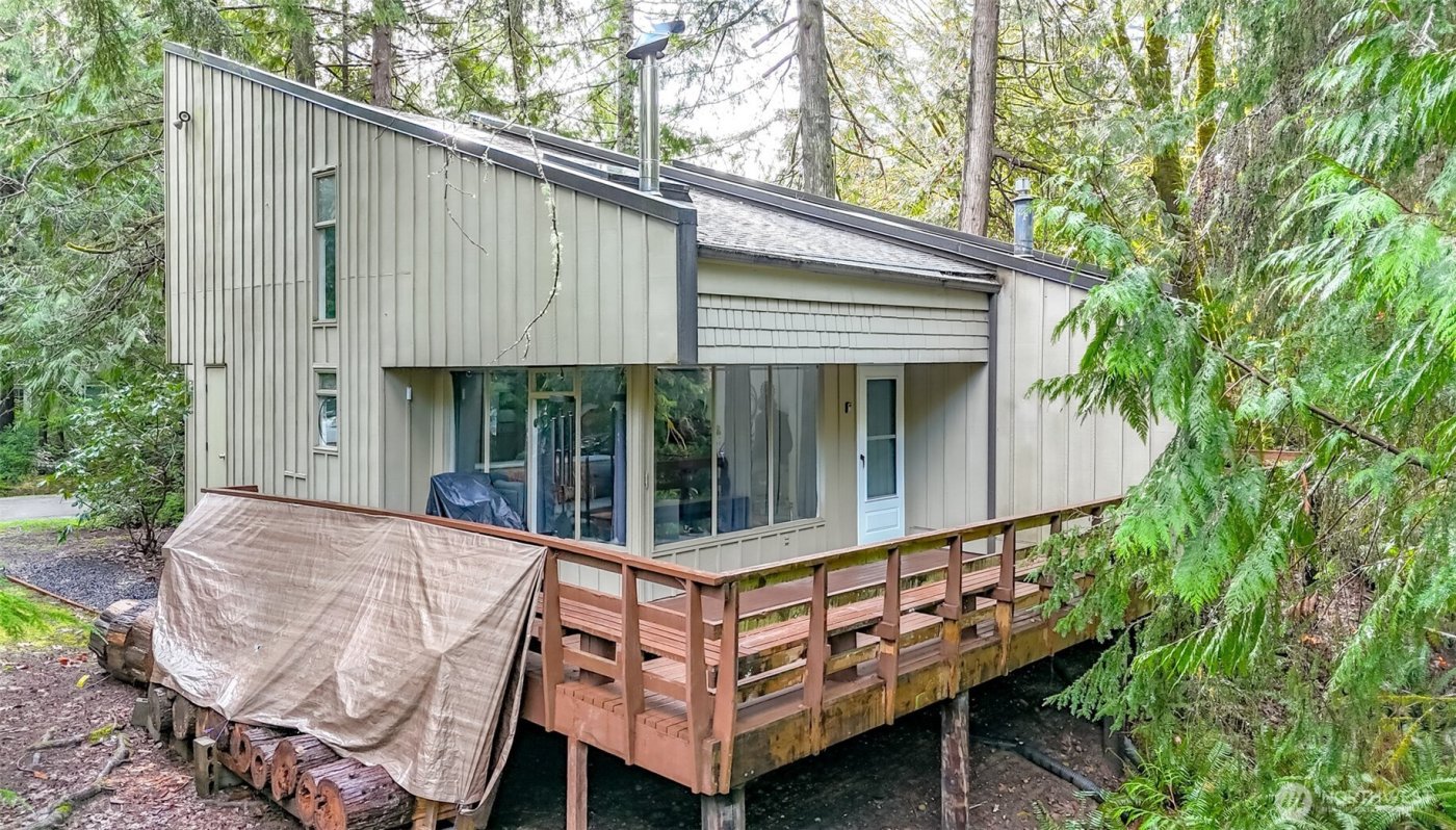 713 E Pointes Drive W, Shelton, WA 98584