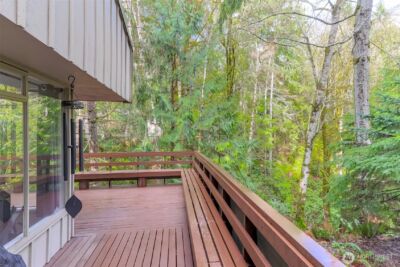 713 E Pointes Drive W, Shelton, WA 98584 - Photo 2