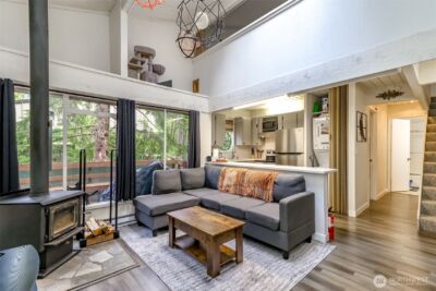 713 E Pointes Drive W, Shelton, WA 98584 - Photo 4