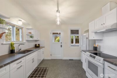 2223 S 124th Street , Burien, WA 98168 - Photo 11
