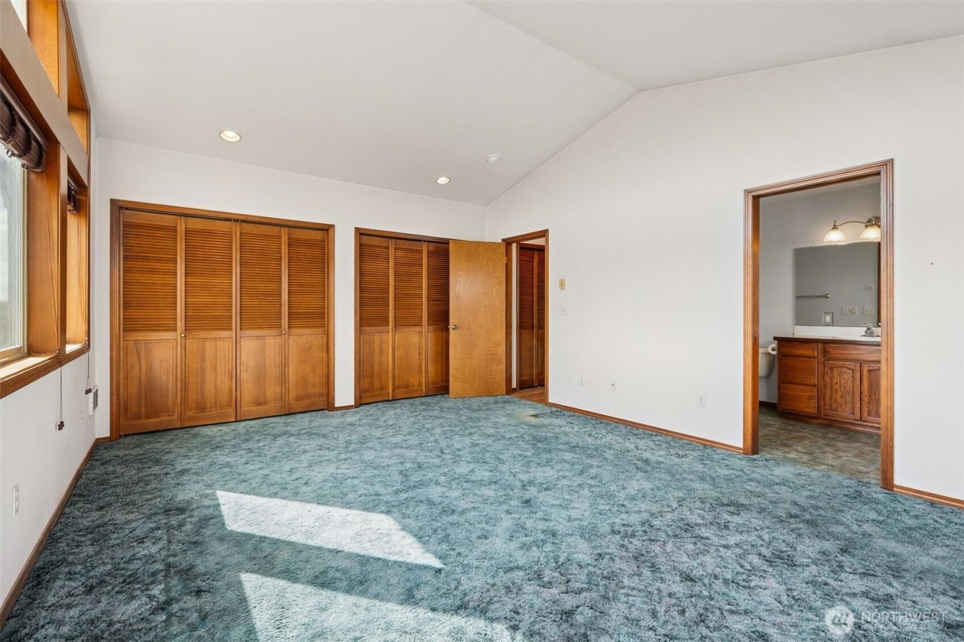 1003 Greenview Avenue , Ocean Shores, WA 98569