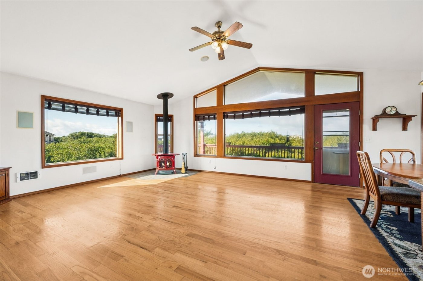 1003 Greenview Avenue , Ocean Shores, WA 98569