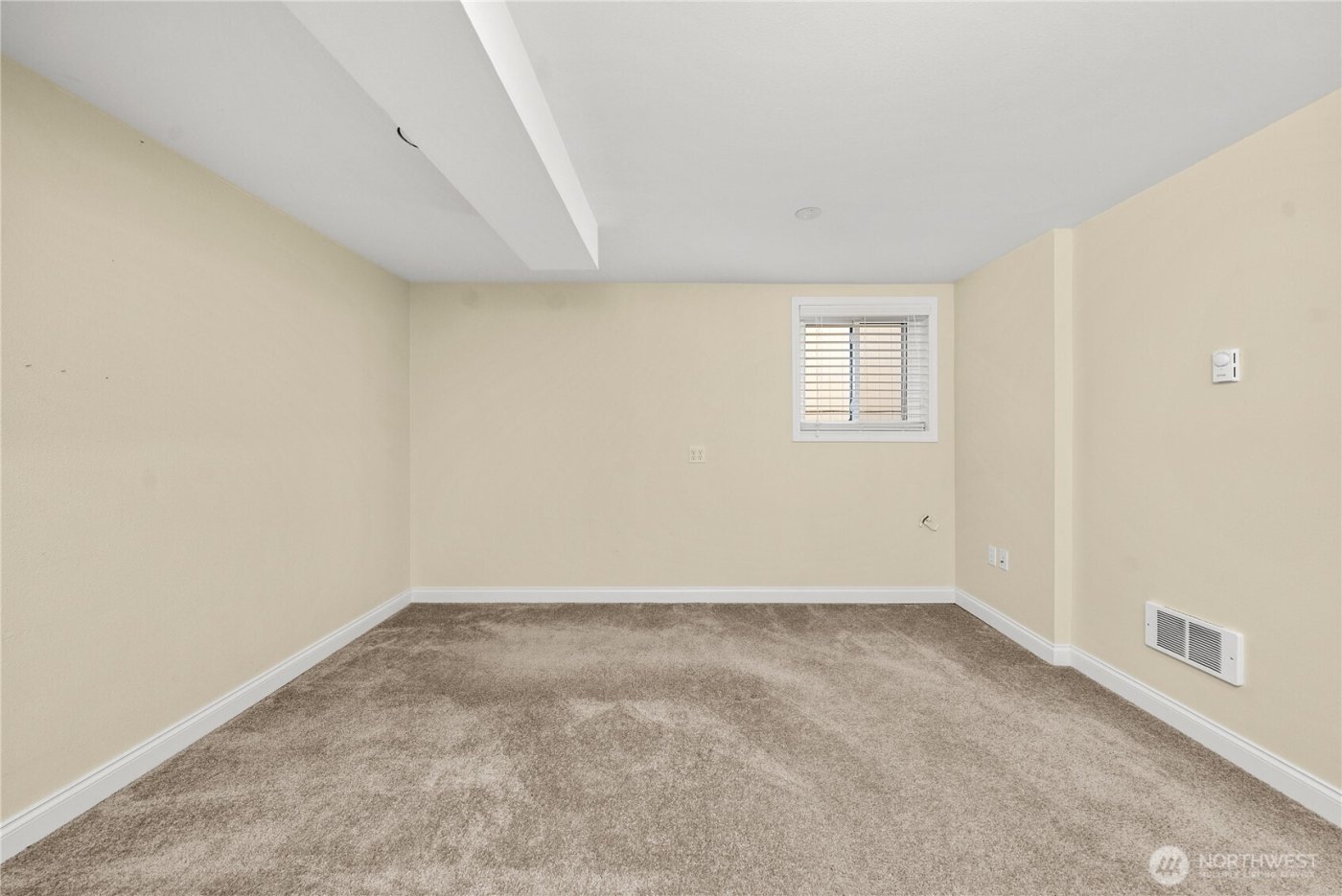 32229 24th Avenue SW, Federal Way, WA 98023