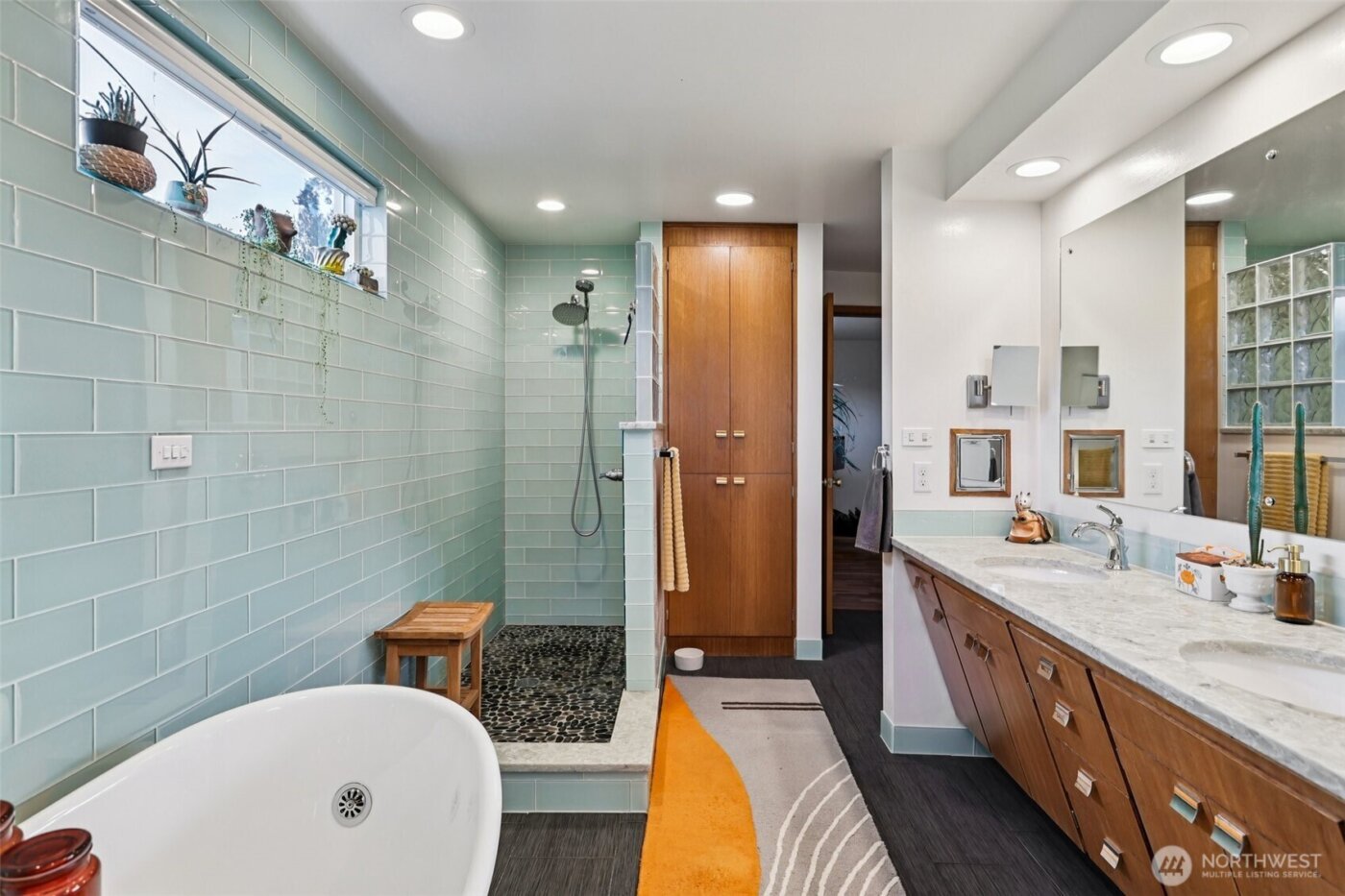 1209 S 10th Street , Mount Vernon, WA 98274