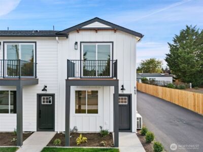 669 W Hendrickson #8, Sequim, WA 98382 - Photo 1