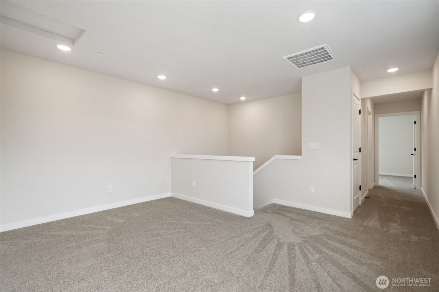 669 W Hendrickson #8, Sequim, WA 98382