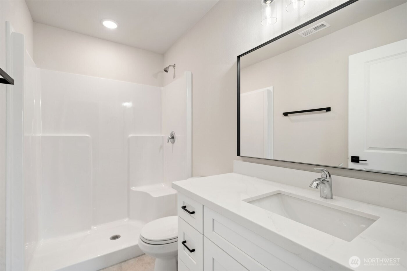 669 W Hendrickson #8, Sequim, WA 98382