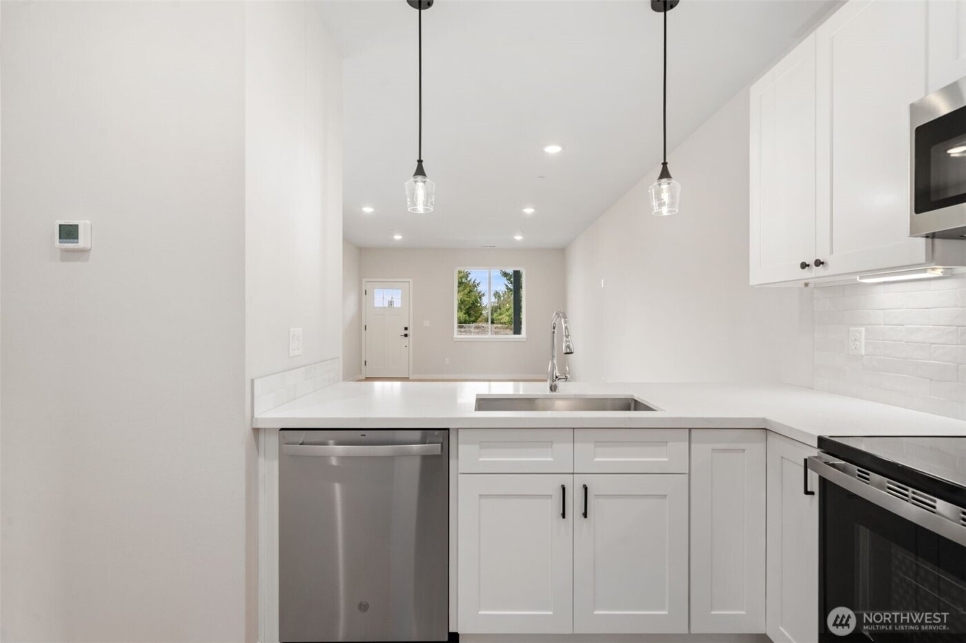 669 W Hendrickson #7, Sequim, WA 98382