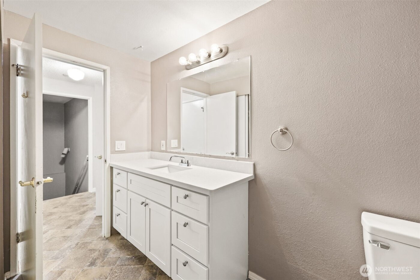 9921 64th Avenue Ct E, Puyallup, WA 98373