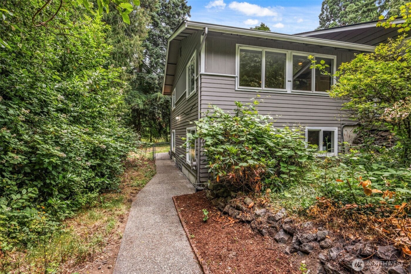 9921 64th Avenue Ct E, Puyallup, WA 98373