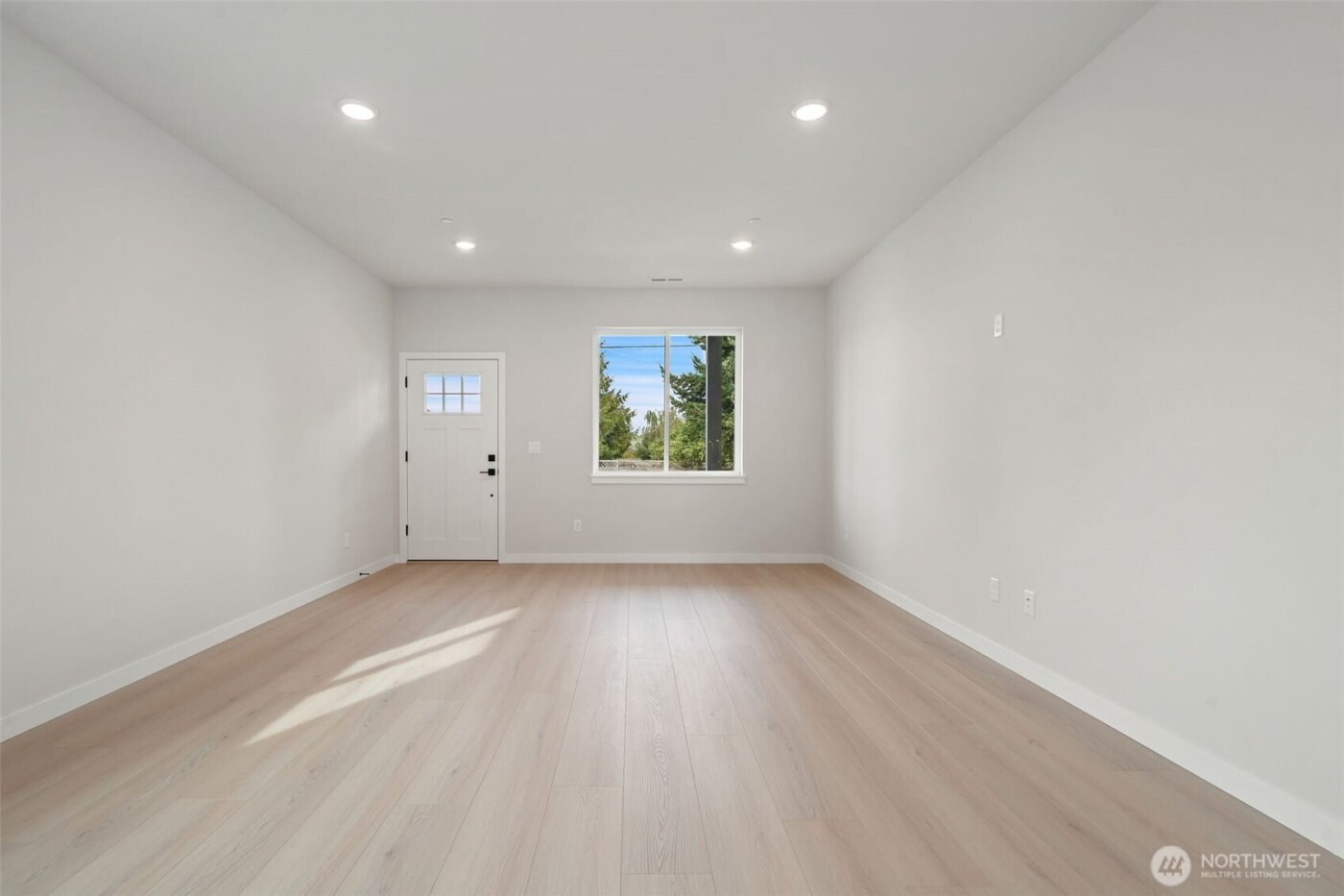 669 W Hendrickson #3, Sequim, WA 98382