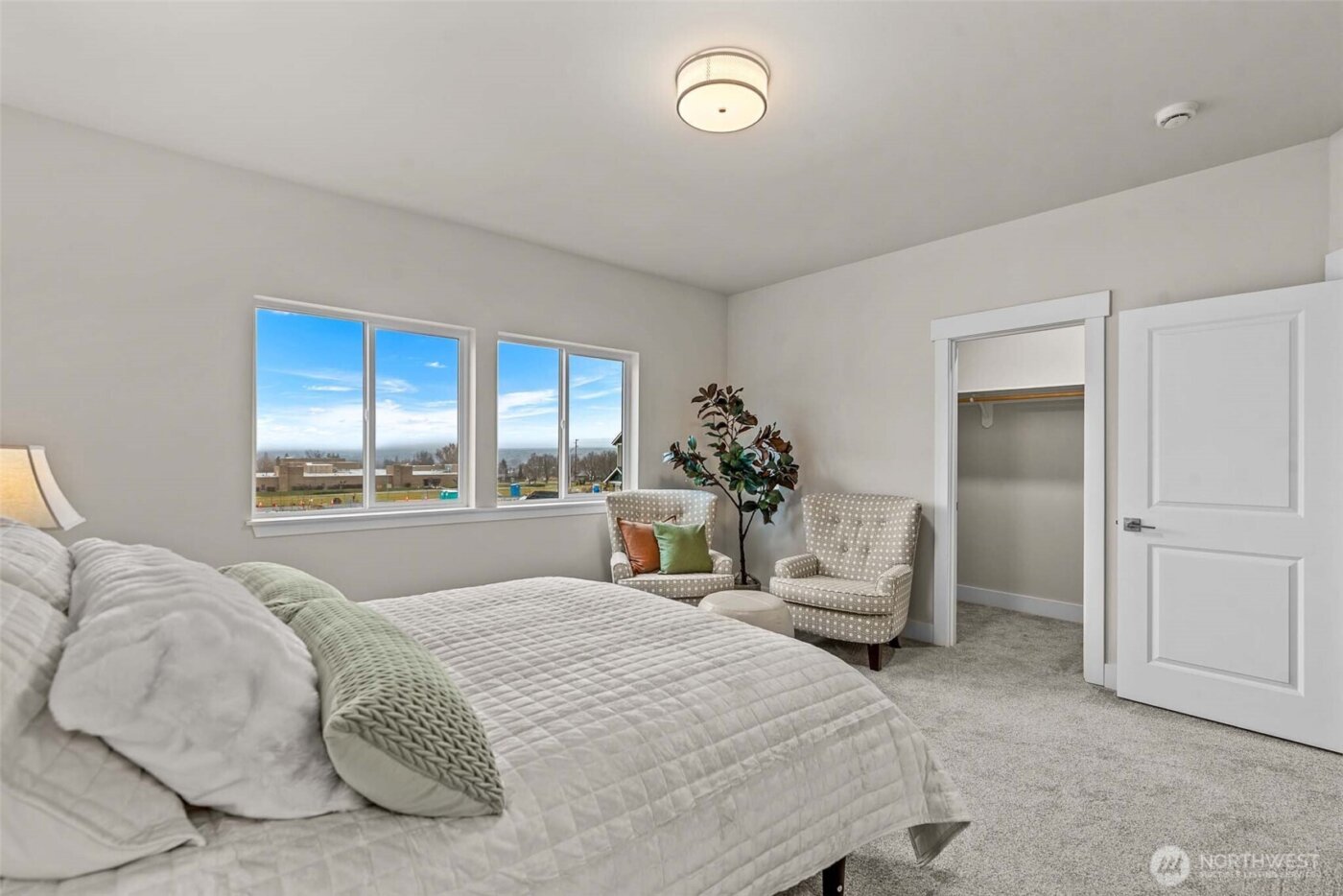 1075 Red Apple Road #D13, Wenatchee, WA 98801
