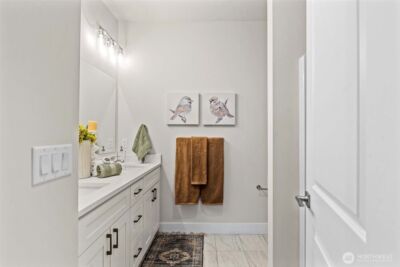 1075 Red Apple Road #D13, Wenatchee, WA 98801 - Photo 22