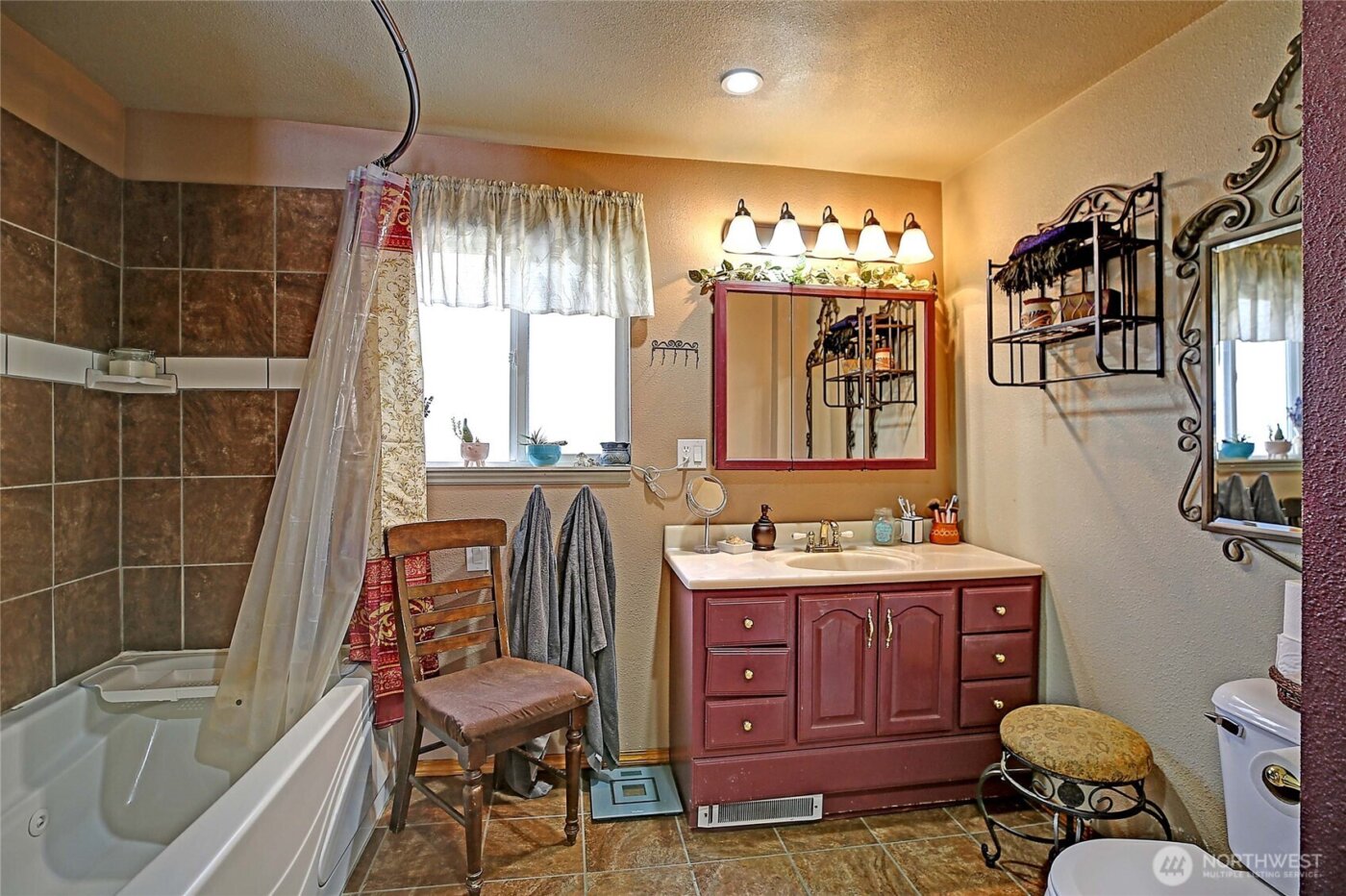 39729 State Route 530 NE, Arlington, WA 98223