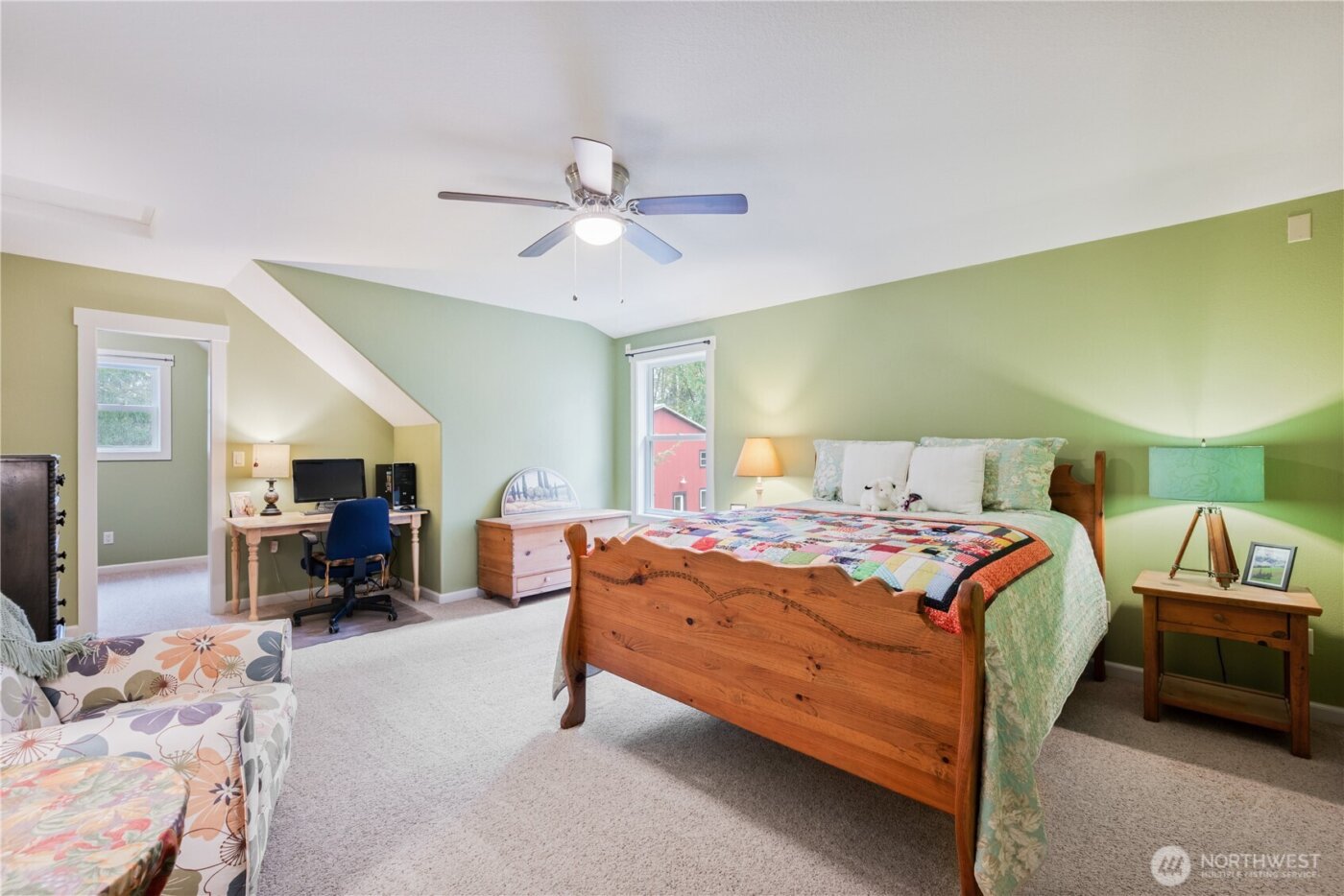 180 Trinity Drive , Castle Rock, WA 98611