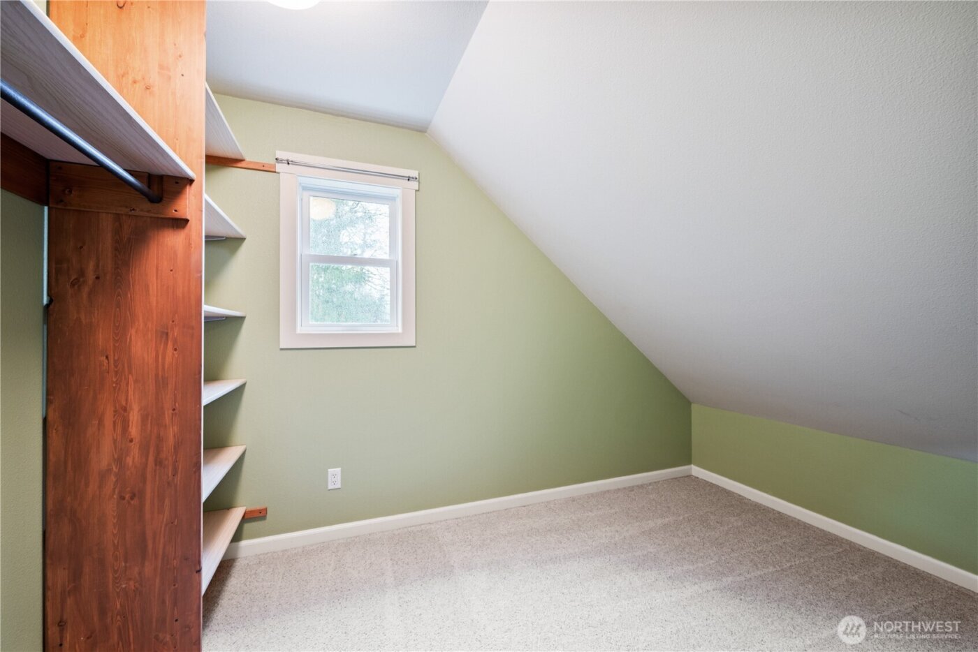 180 Trinity Drive , Castle Rock, WA 98611