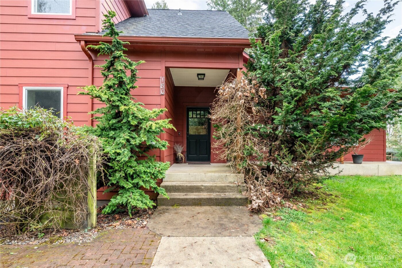 180 Trinity Drive , Castle Rock, WA 98611