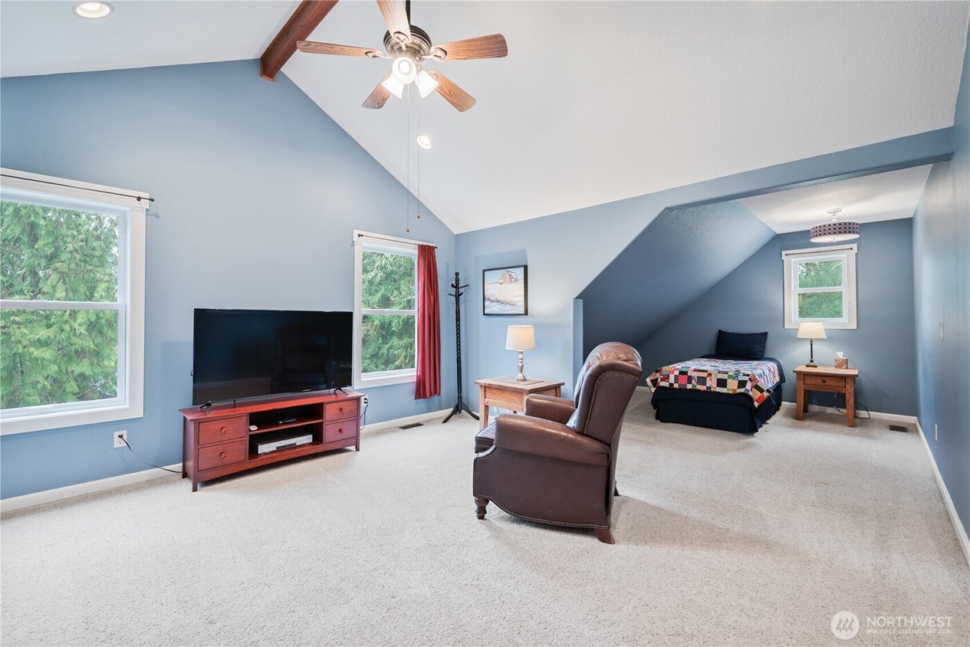 180 Trinity Drive , Castle Rock, WA 98611