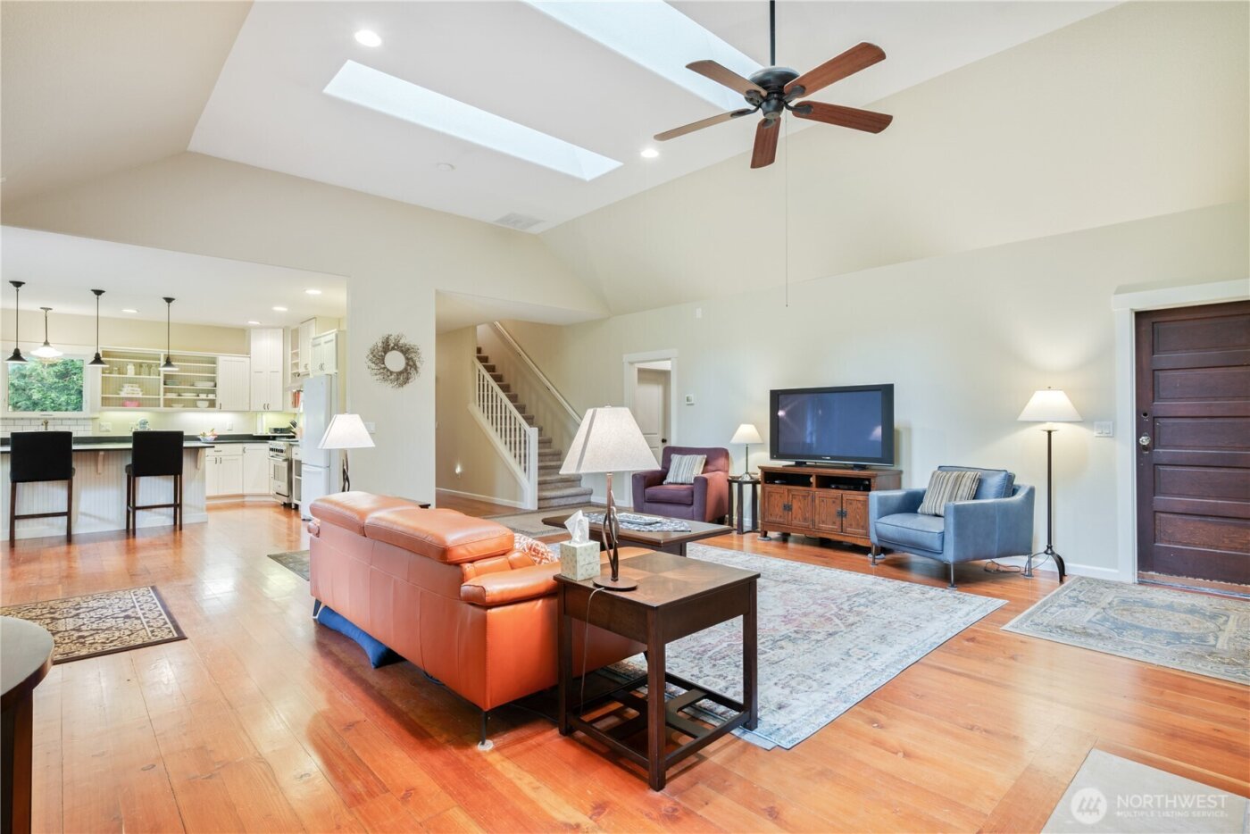 180 Trinity Drive , Castle Rock, WA 98611