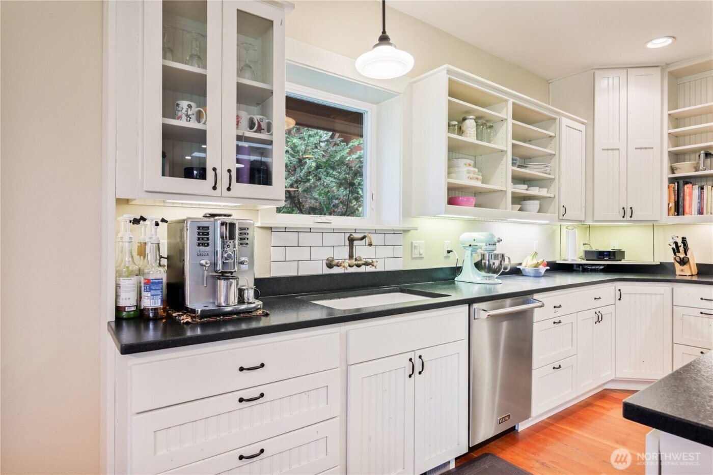 180 Trinity Drive , Castle Rock, WA 98611