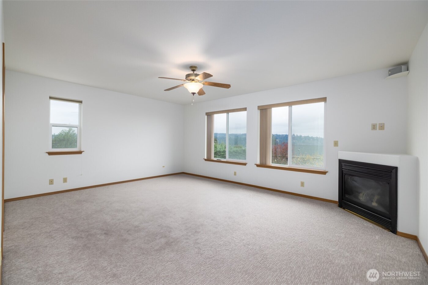 539 Birch Street , Oak Harbor, WA 98277