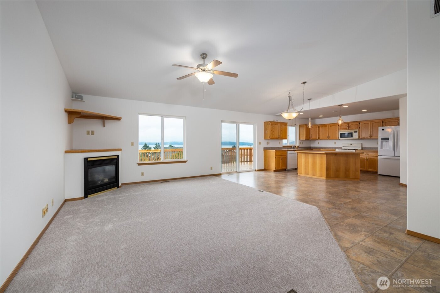 539 Birch Street , Oak Harbor, WA 98277