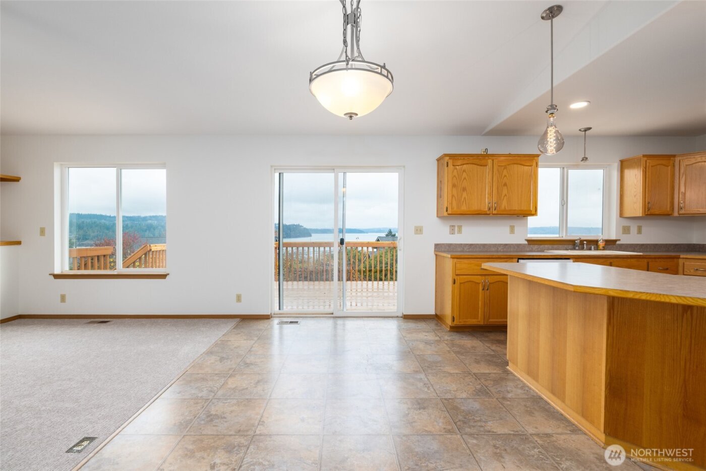 539 Birch Street , Oak Harbor, WA 98277