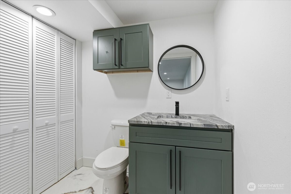 216 Sandy Lane , Electric City, WA 99123