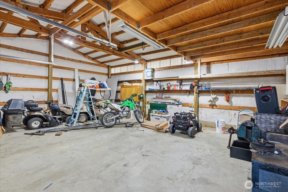 216 Sandy Lane , Electric City, WA 99123