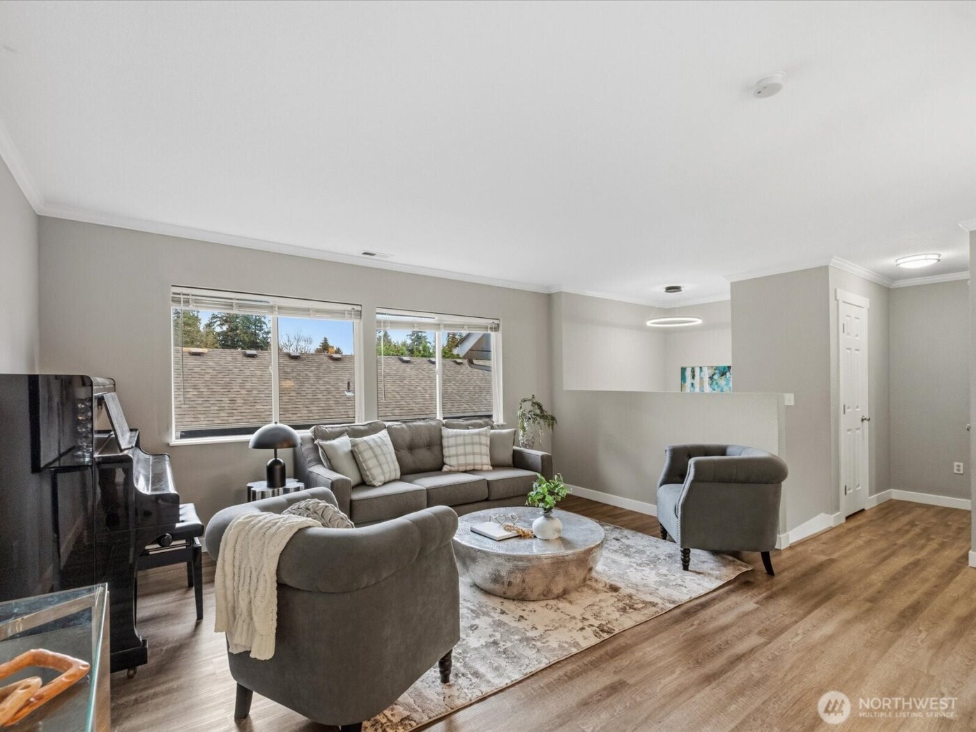 12026 NE 99th Lane , Kirkland, WA 98033