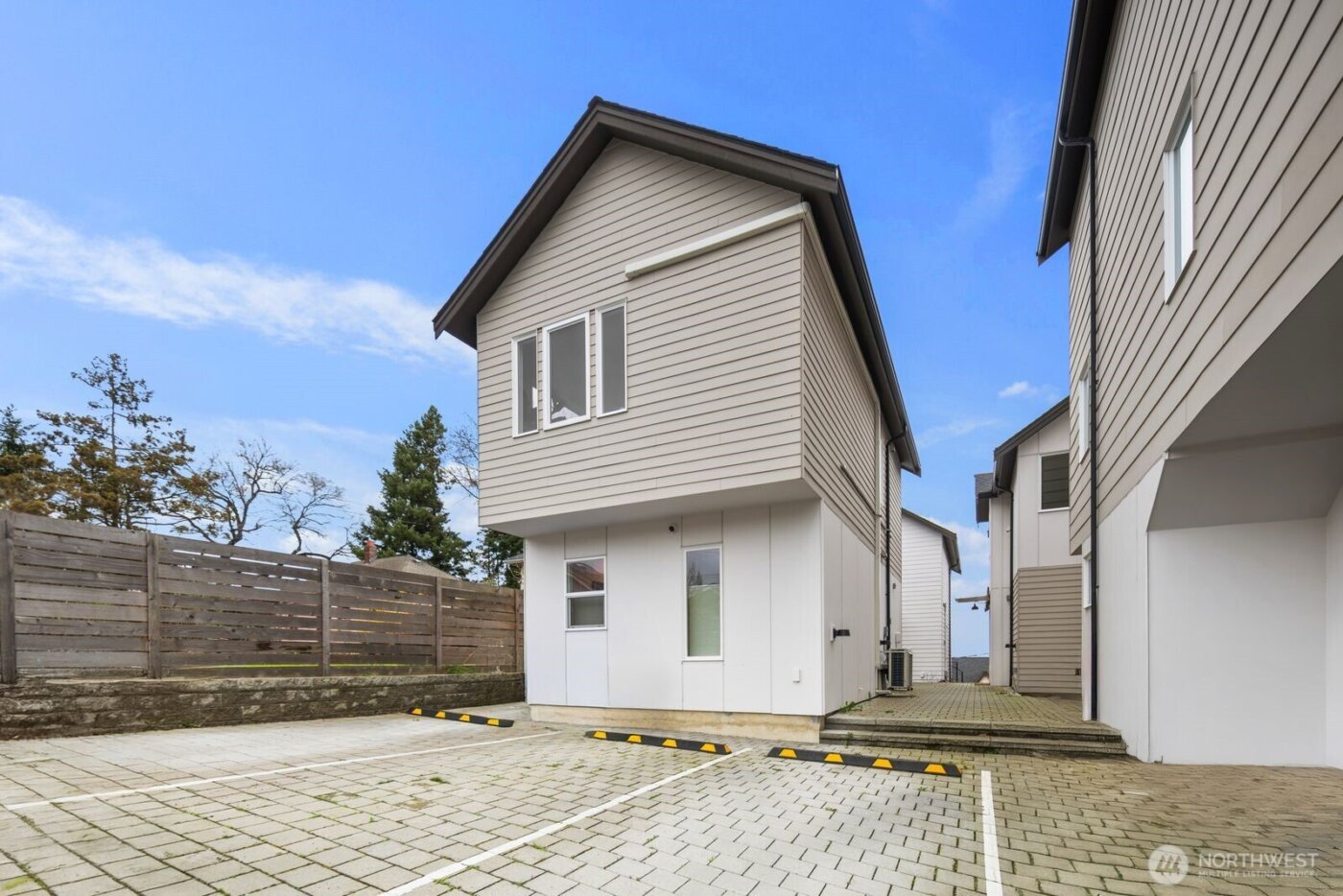 2211 17th Avenue S, Seattle, WA 98144