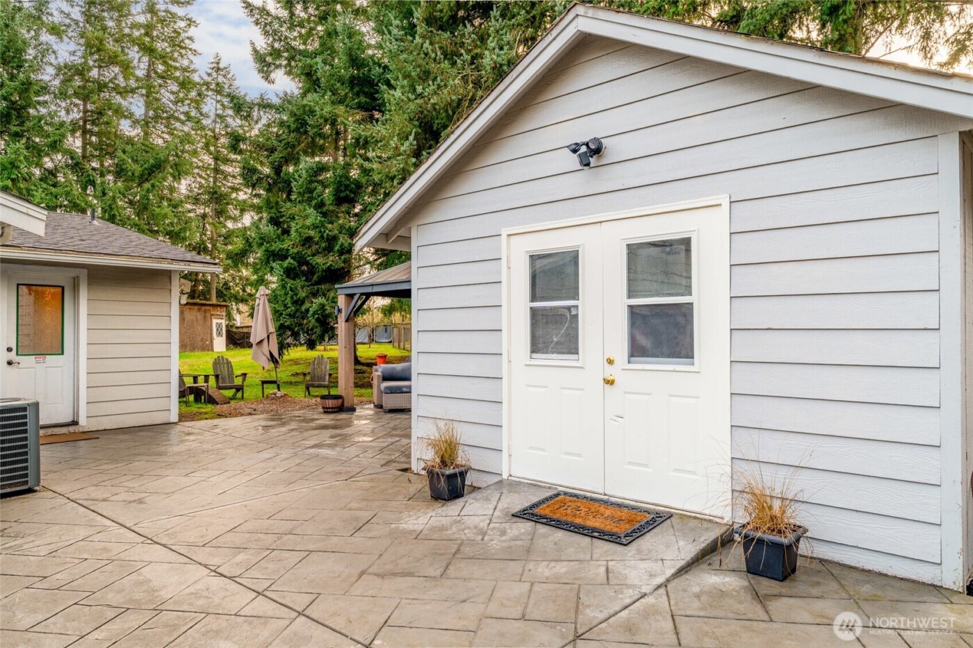 8831 Daffodil Lane SE, Olympia, WA 98513